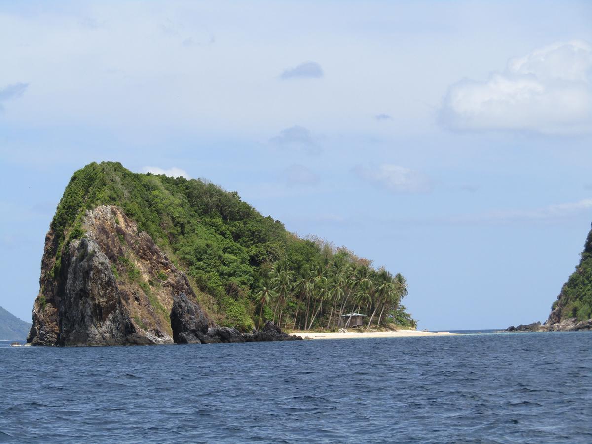 Sunny Island Resort (Adults Only) Эль-Нидо Экстерьер фото