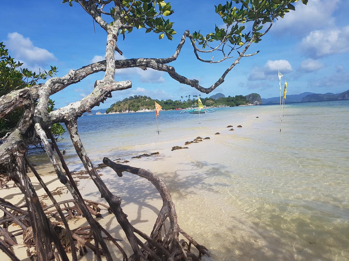 Sunny Island Resort (Adults Only) Эль-Нидо Экстерьер фото